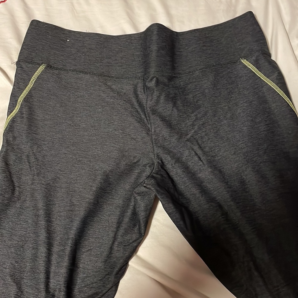 Victoria Secret PINK Yoga Leggings - Picture 4 of 4